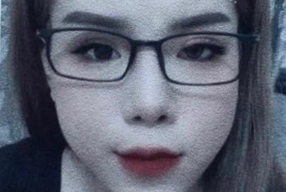 Bat co gai 19 tuoi mang lenh truy na hinh anh