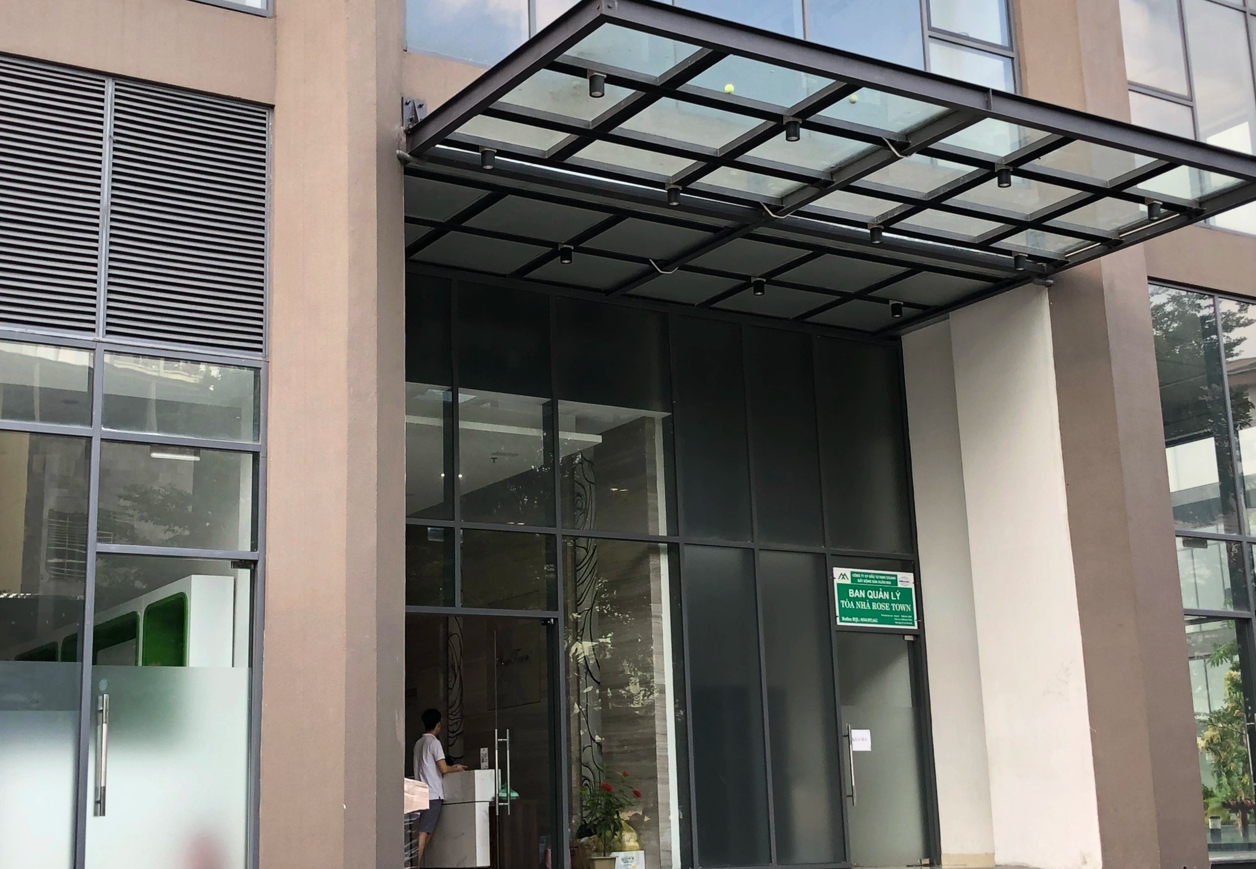 Khoi to thanh nien danh chet ban gai tai can ho chung cu hinh anh