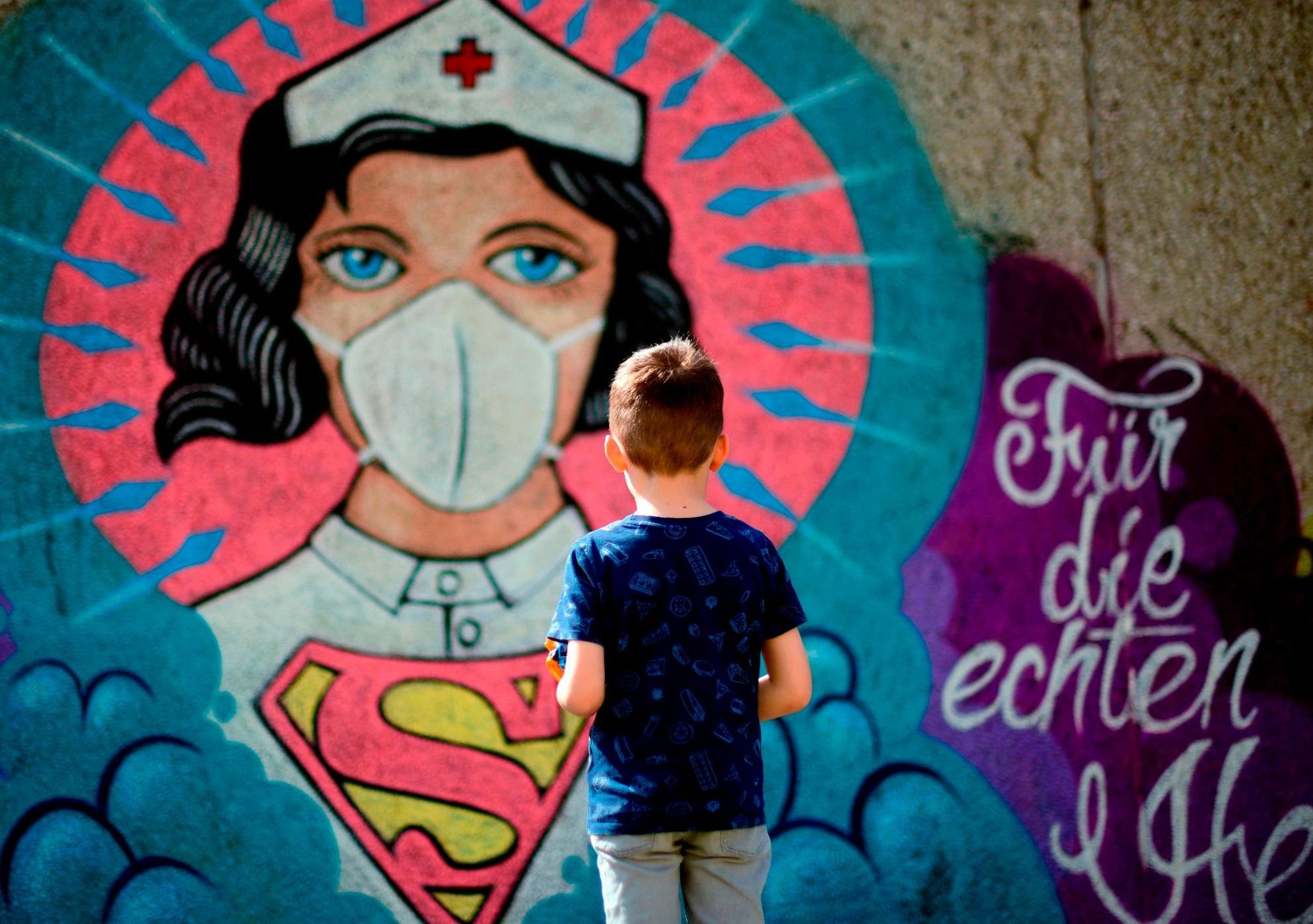 Nhung tac pham duong pho truyen cam hung mua dich hinh anh