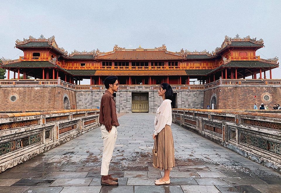 Xu Hue tinh va tho qua bo anh cua cap doi 9X hinh anh