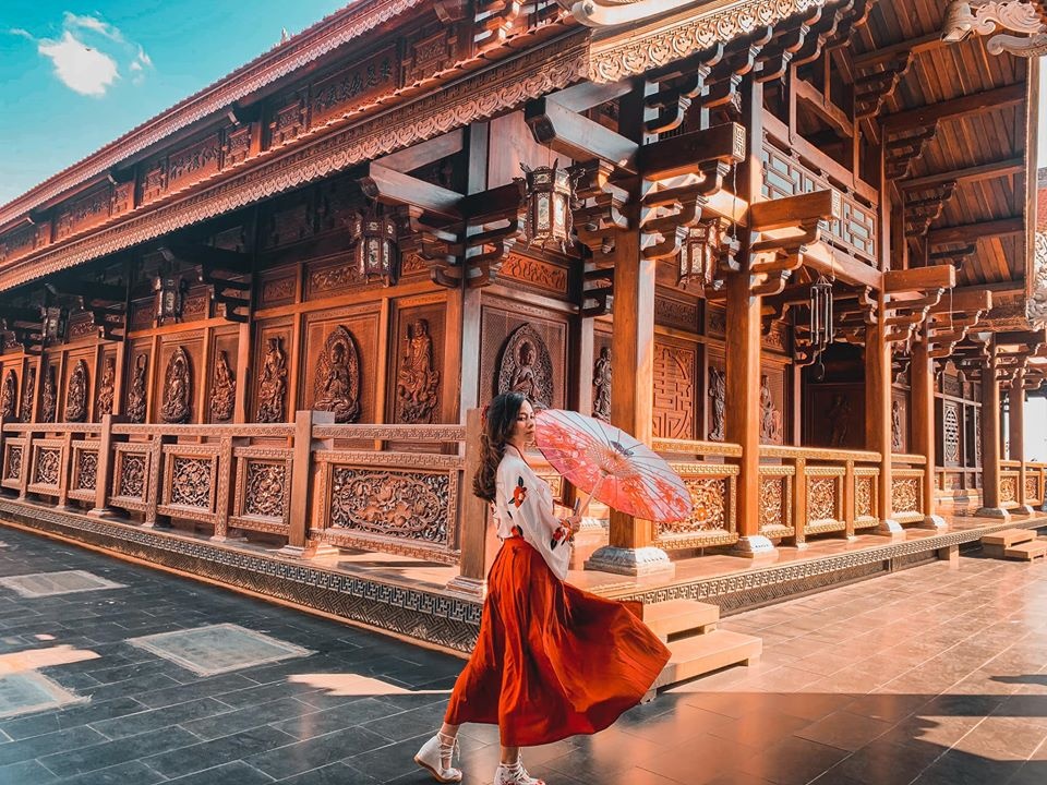 Chua co Buon Ma Thuot hut gioi tre check-in hinh anh