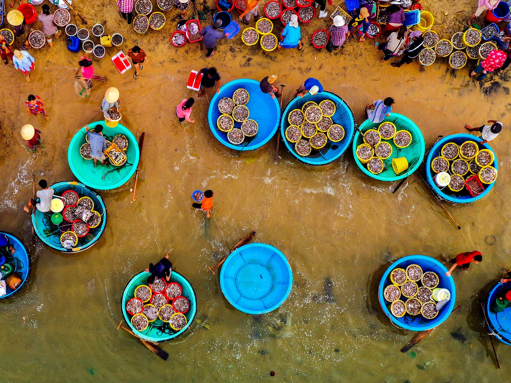 Canh sac Phu Yen nhin tu tren cao hinh anh