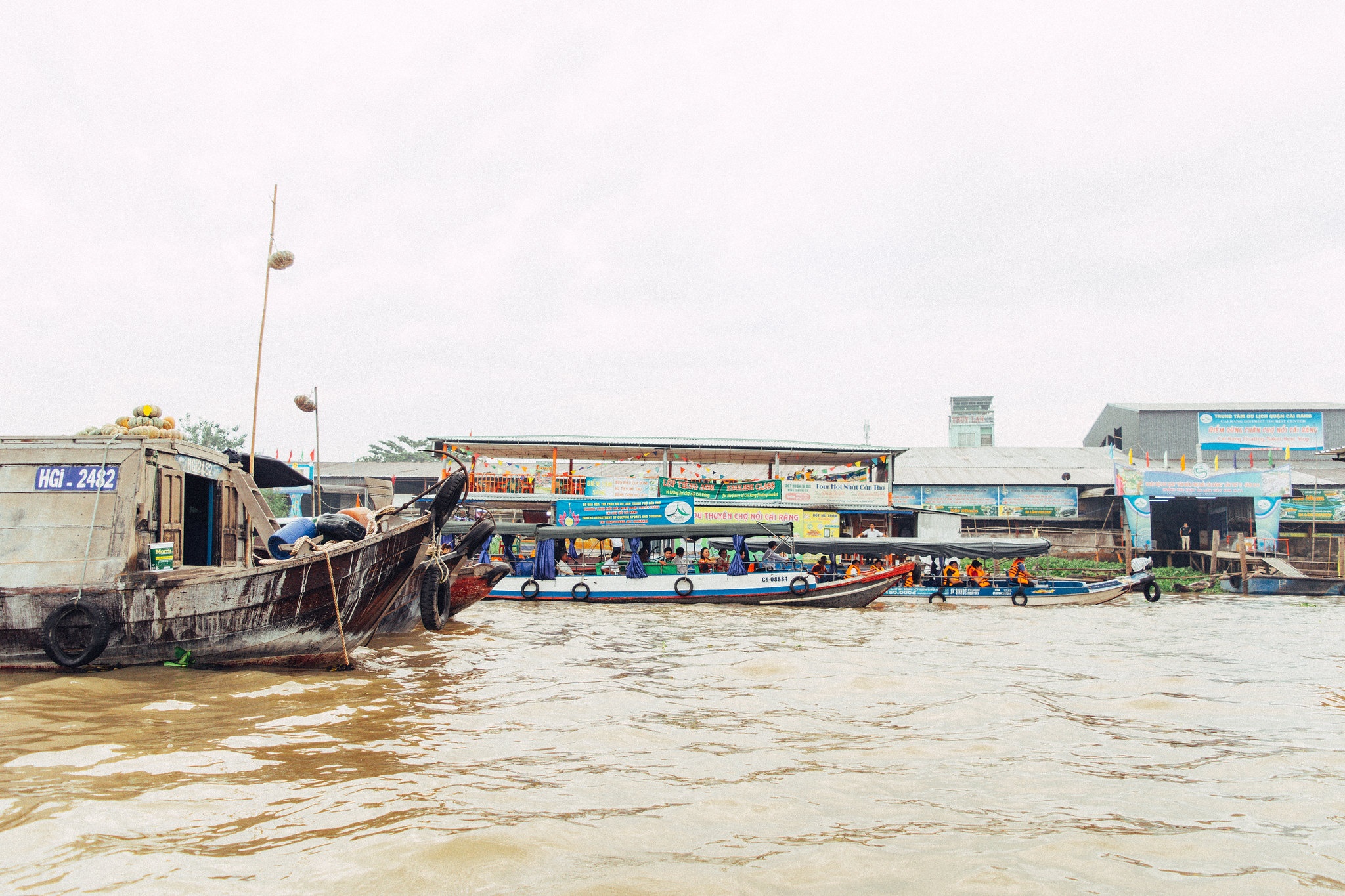 Cho noi Cai Rang anh 17