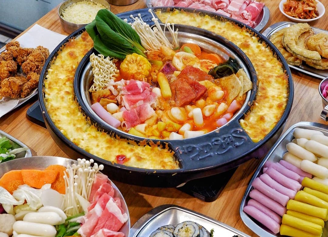 Thuong thuc buffet chuan vi Han tai TP.HCM hinh anh