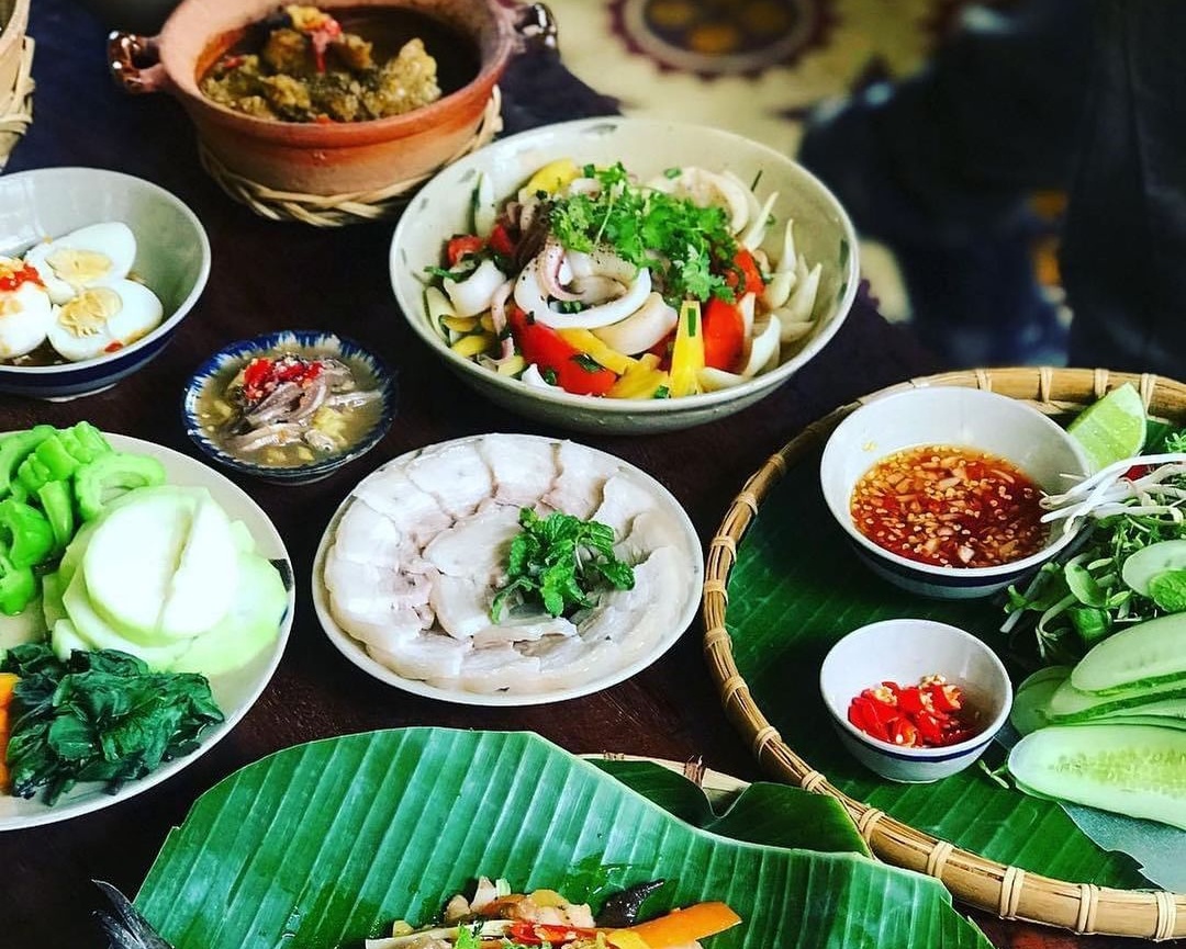 Nhung quan com que giua long Sai thanh hinh anh