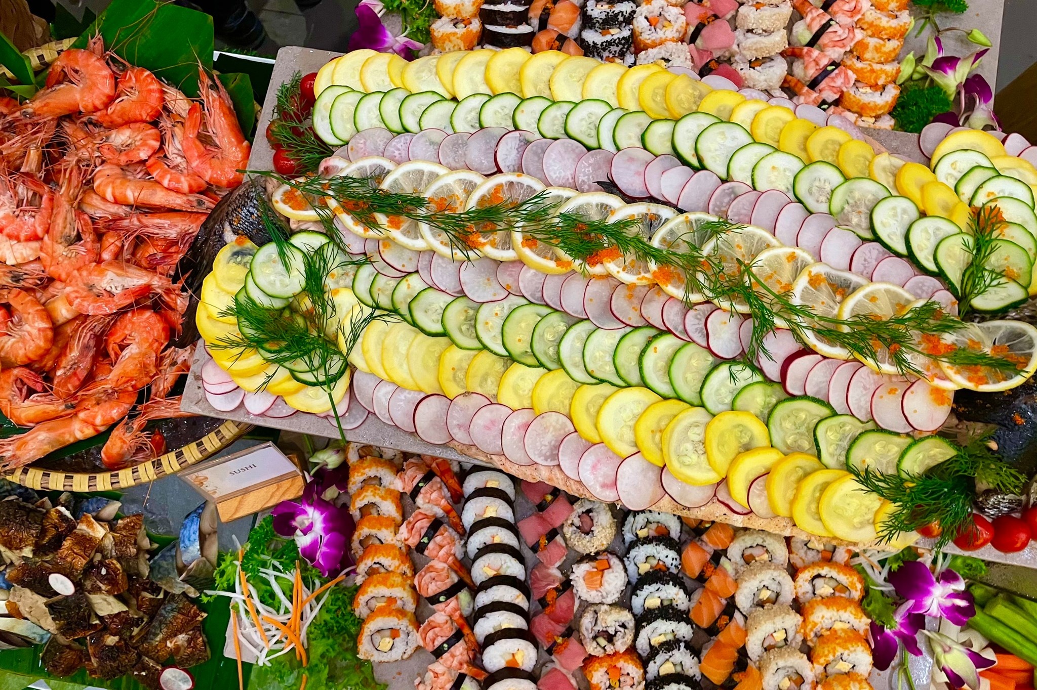 Nha hang buffet hai san o Da Nang hinh anh