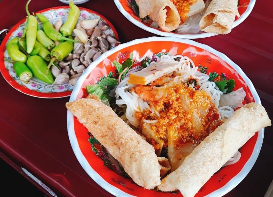 3 quan dac san Hue ngon ma la hinh anh