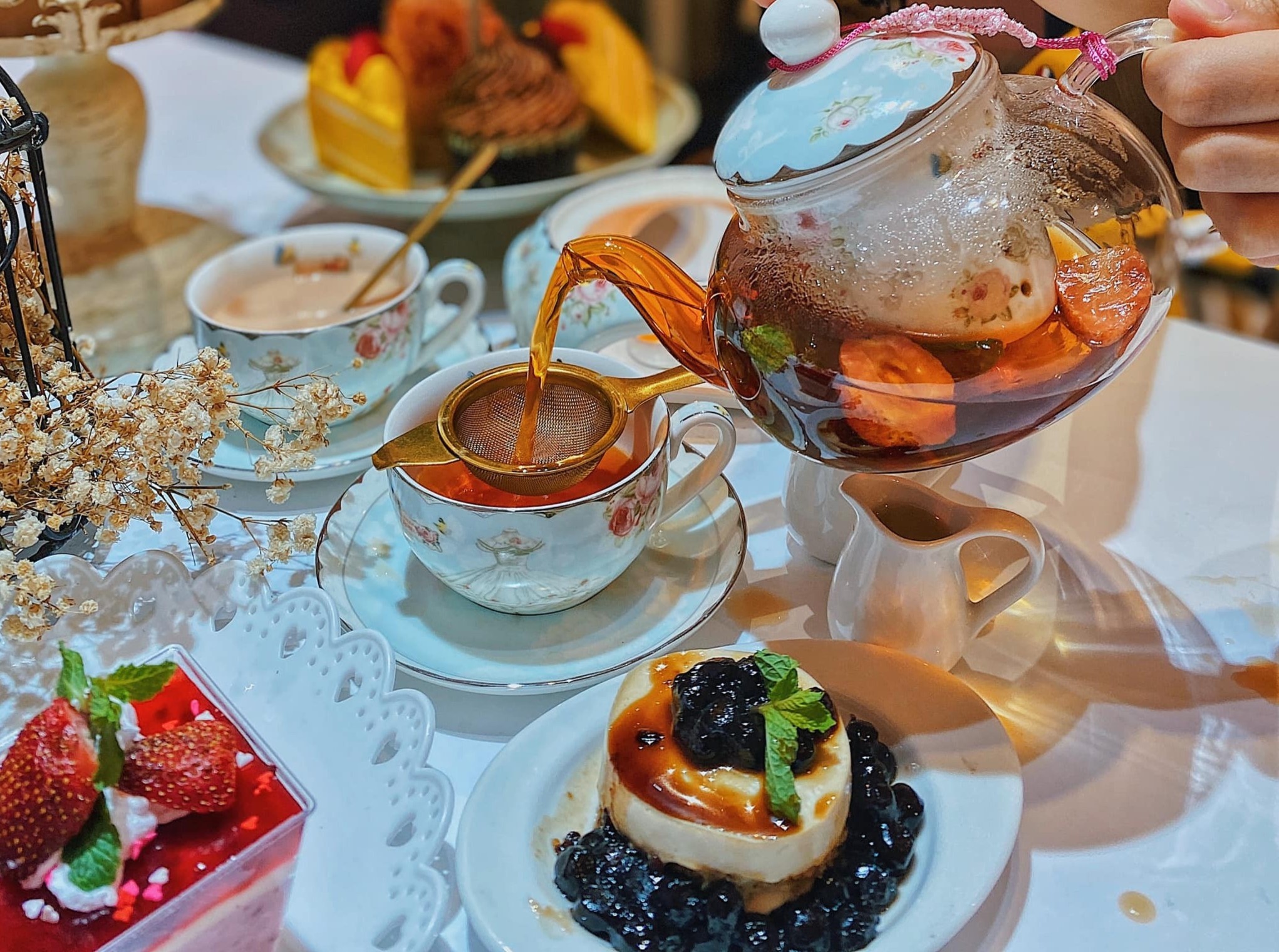 4 noi thuong tra banh hut gioi tre tai TP.HCM hinh anh