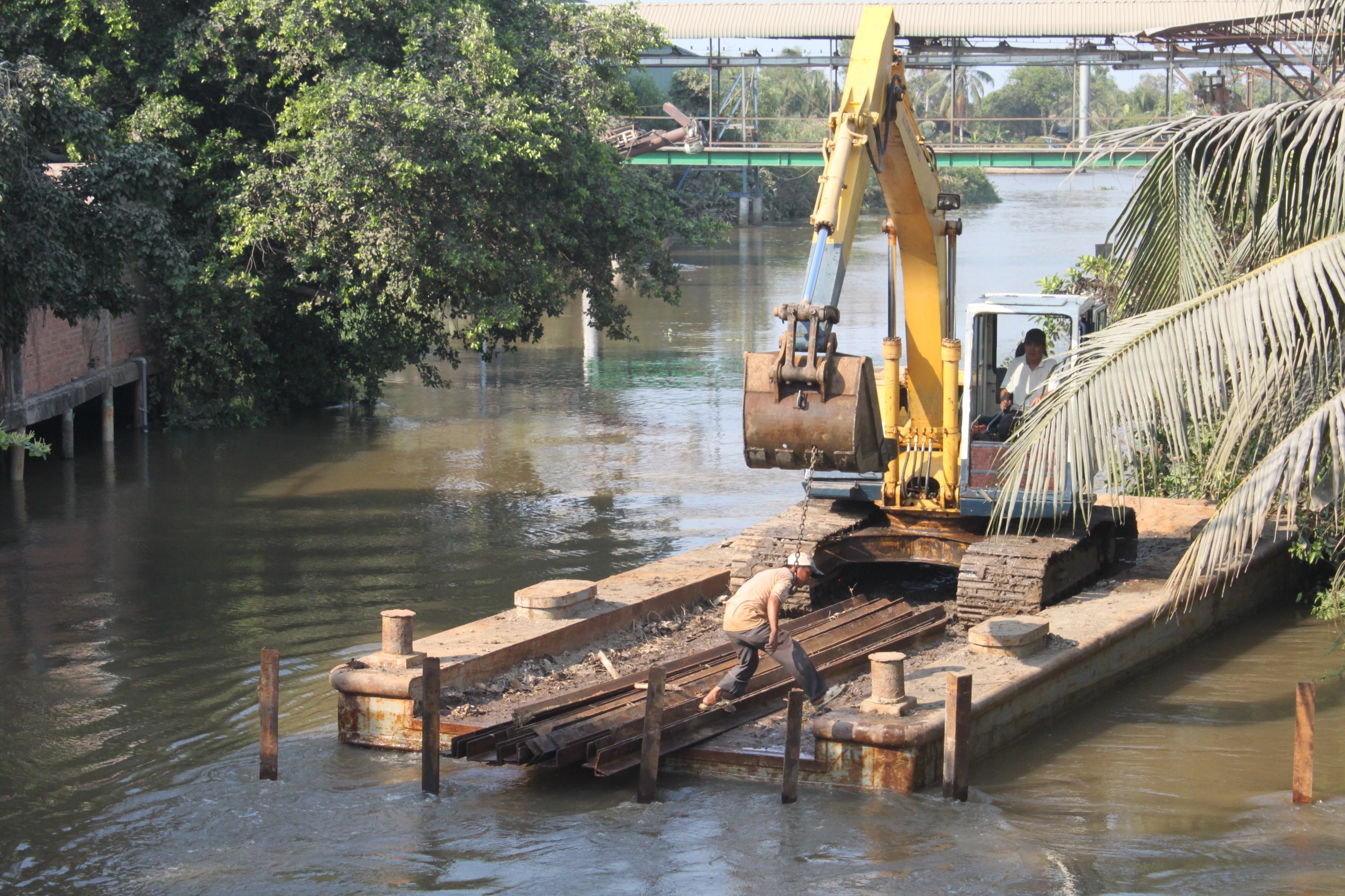 Long An dap 6 dap tam ngan man xam nhap Dong Thap Muoi hinh anh