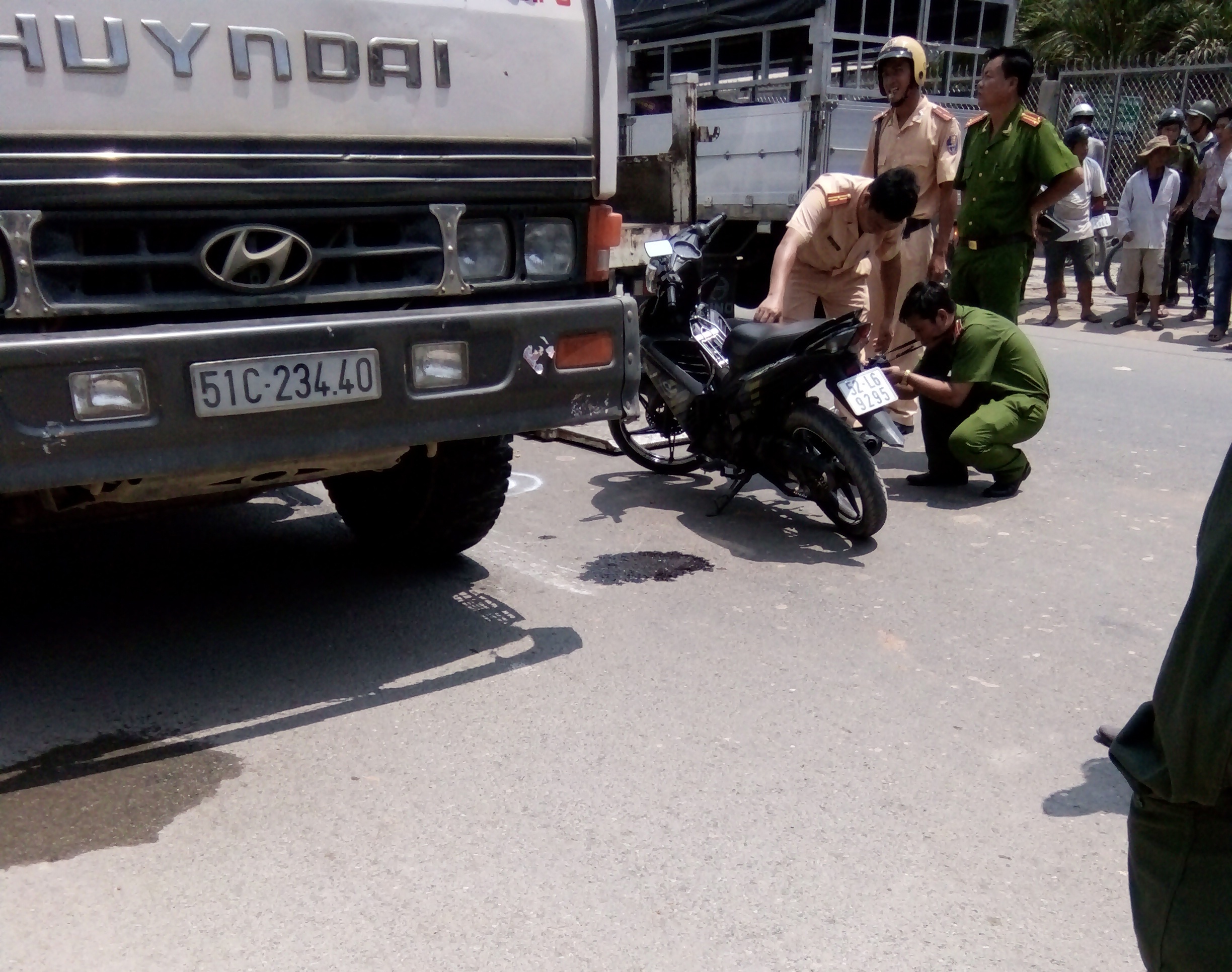 e ben cán chết thiếu úy công an ảnh 1 e ben can chet thieu uy cong an anh 1