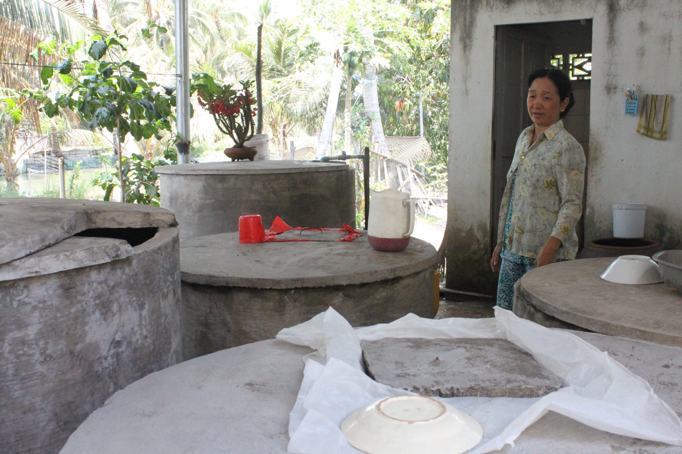 dan ben song Vam Co kho khat anh 2