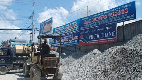 cảnh cáo cán bộ thuế huyện vòi vĩnh doanh nghiệp ảnh 1 canh cao can bo thue huyen voi vinh doanh nghiep anh 1