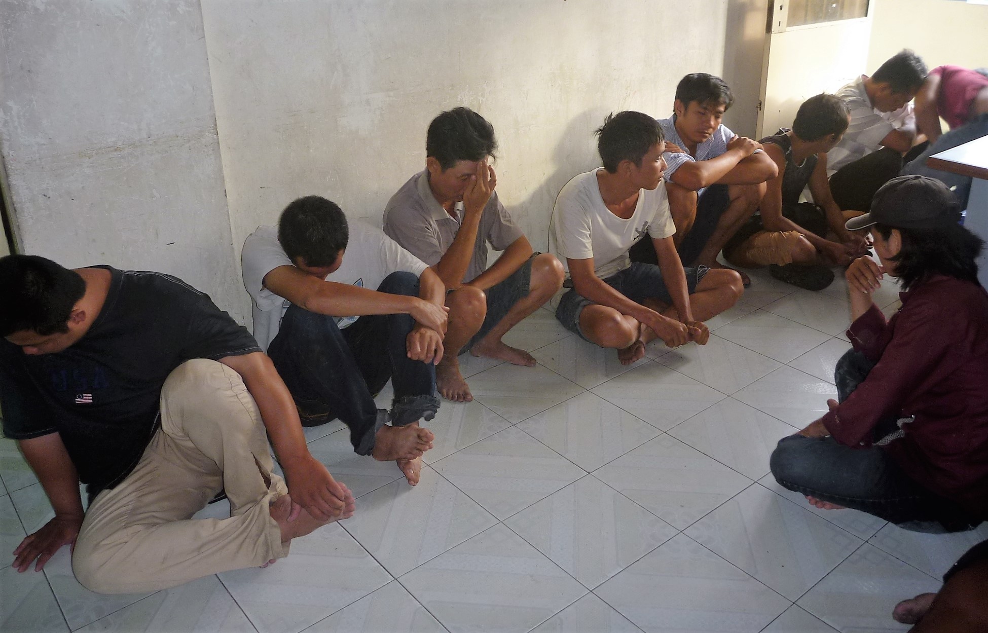 pha truong ga trong vuon dua anh 1