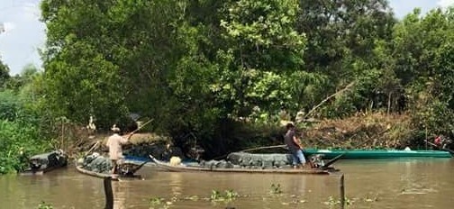 Buôn thuốc lá lậu ảnh 1 Buon thuoc la lau anh 1