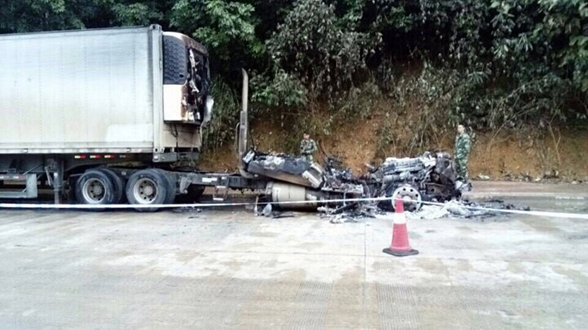 Chết cháy trên xe ảnh 1 Chet chay tren xe anh 1