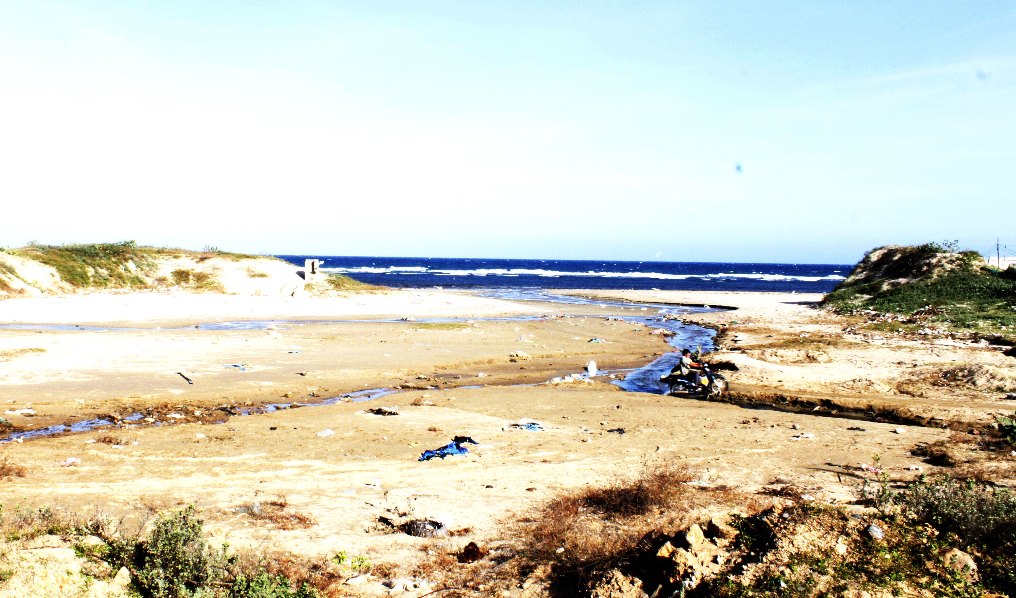Hon 200 ho dan o Ninh Thuan kho so vi mat duong sau lu anh 2