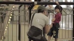 Cong an o Ninh Thuan canh bao nguy co bat coc tre em hinh anh