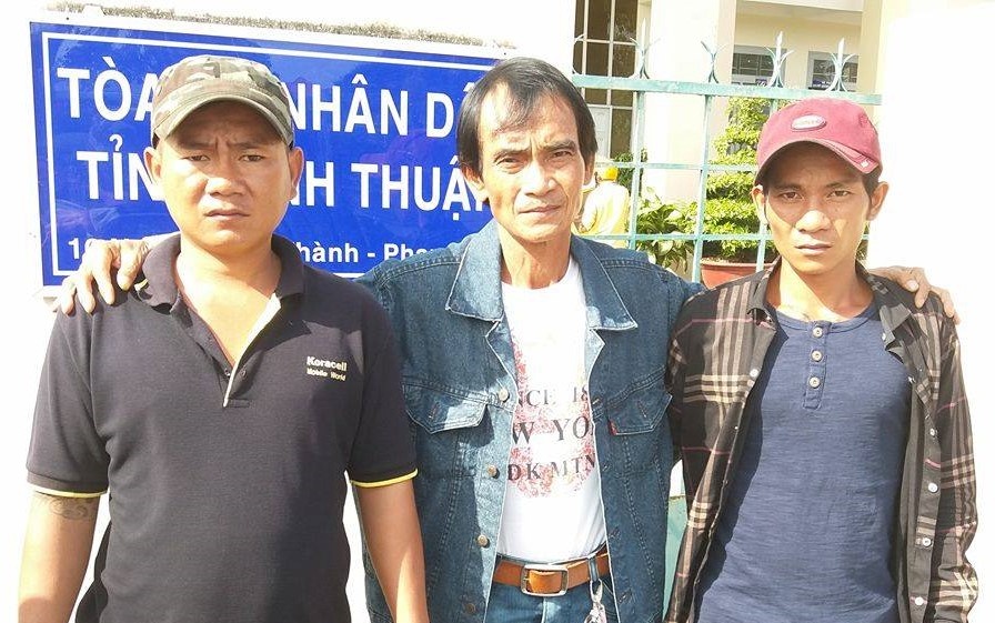 'Nguoi tu the ky' den toa hoi so tien 10 ty boi thuong 17 nam tu oan hinh anh