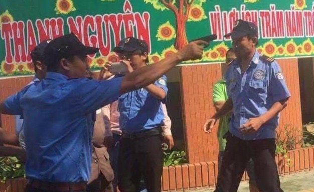 Cong an ket luan vu bao ve rut sung, cong tay chu truong hinh anh