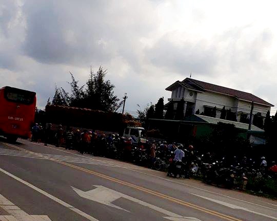 Hai nguoi cam hung khi thach dau,  mot nguoi chet,  mot bi thuong anh 1