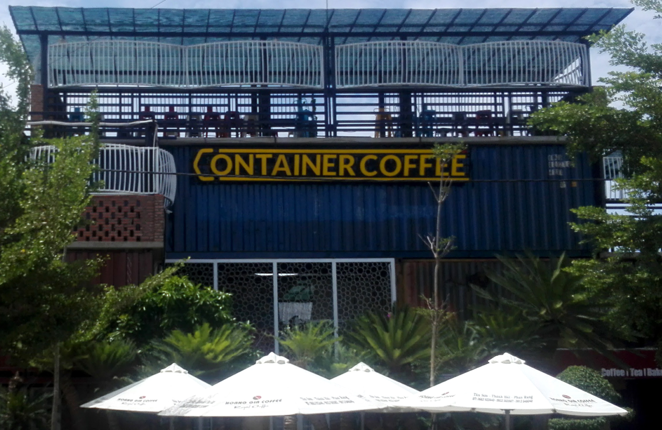 Quan ca phe rong hang nghin m2 'moc' tren dat nong nghiep hinh anh