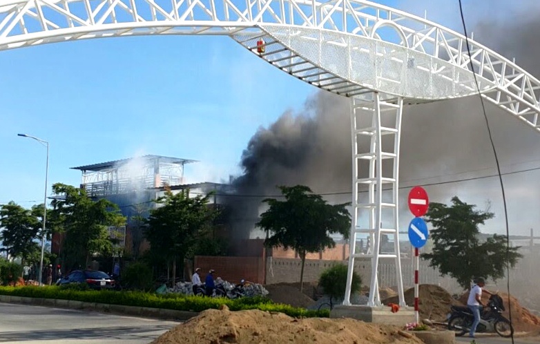 Cà phê container hoạt động khi chưa có giấy phép xây dựng ảnh 2 Ca phe container hoat dong khi chua co giay phep xay dung anh 2