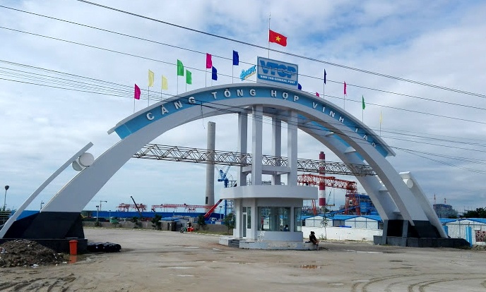 Thu phu tom giong bat an truoc viec do 1 trieu m3 bun thai xuong bien hinh anh