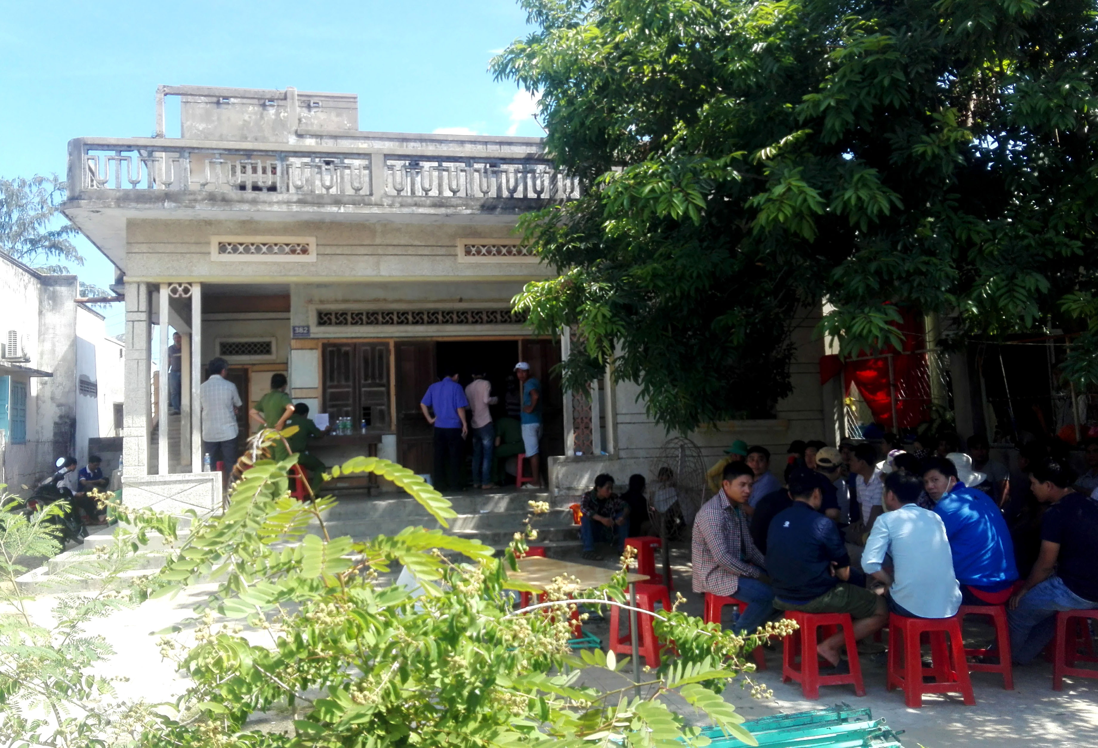 nghi phạm treo cổ trong nhà tạm giữ ảnh 2 nghi pham treo co trong nha tam giu anh 2