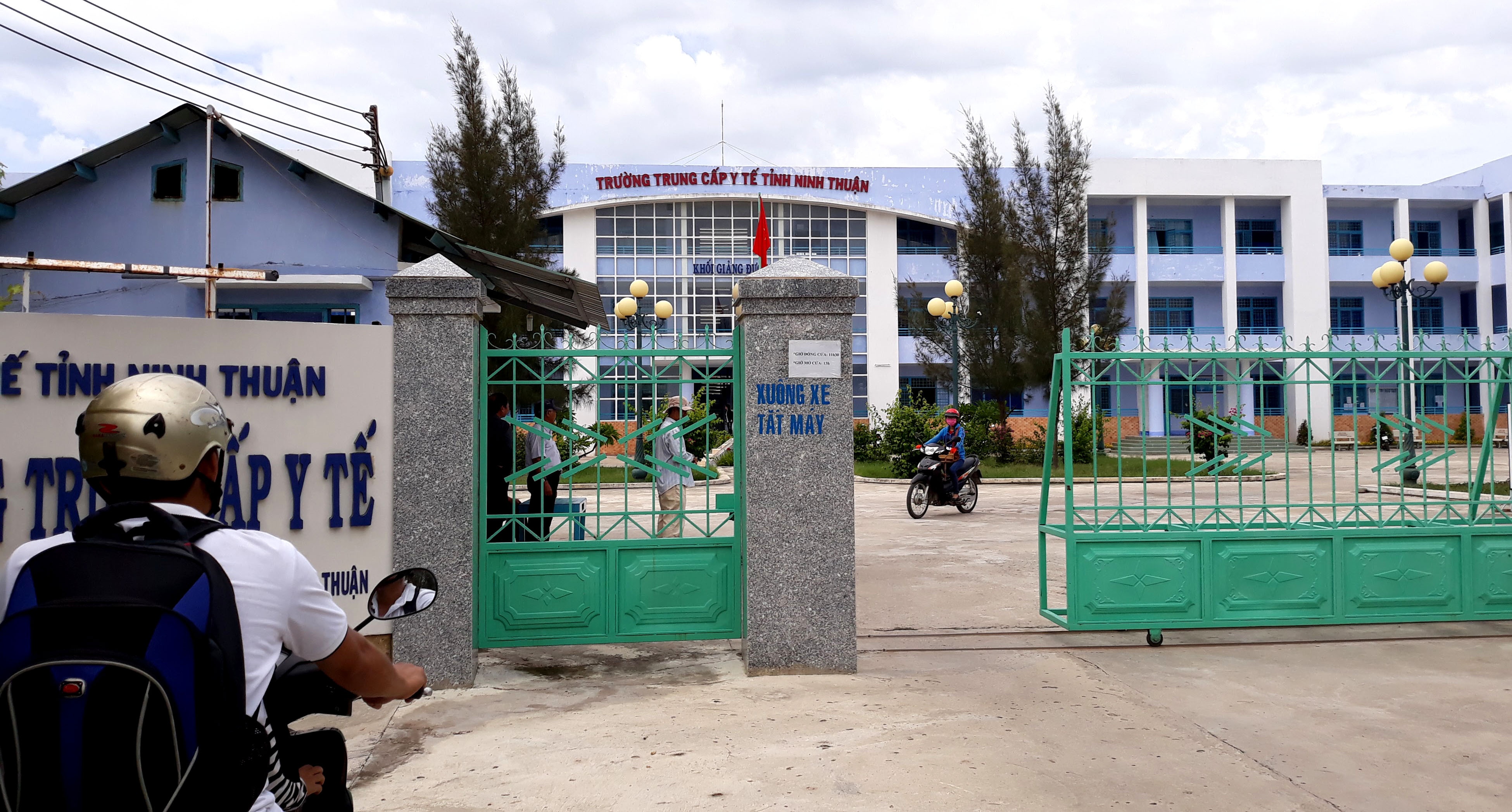 Ninh Thuan giai the phan hieu Trung cap Y Duoc Ha Nam hinh anh