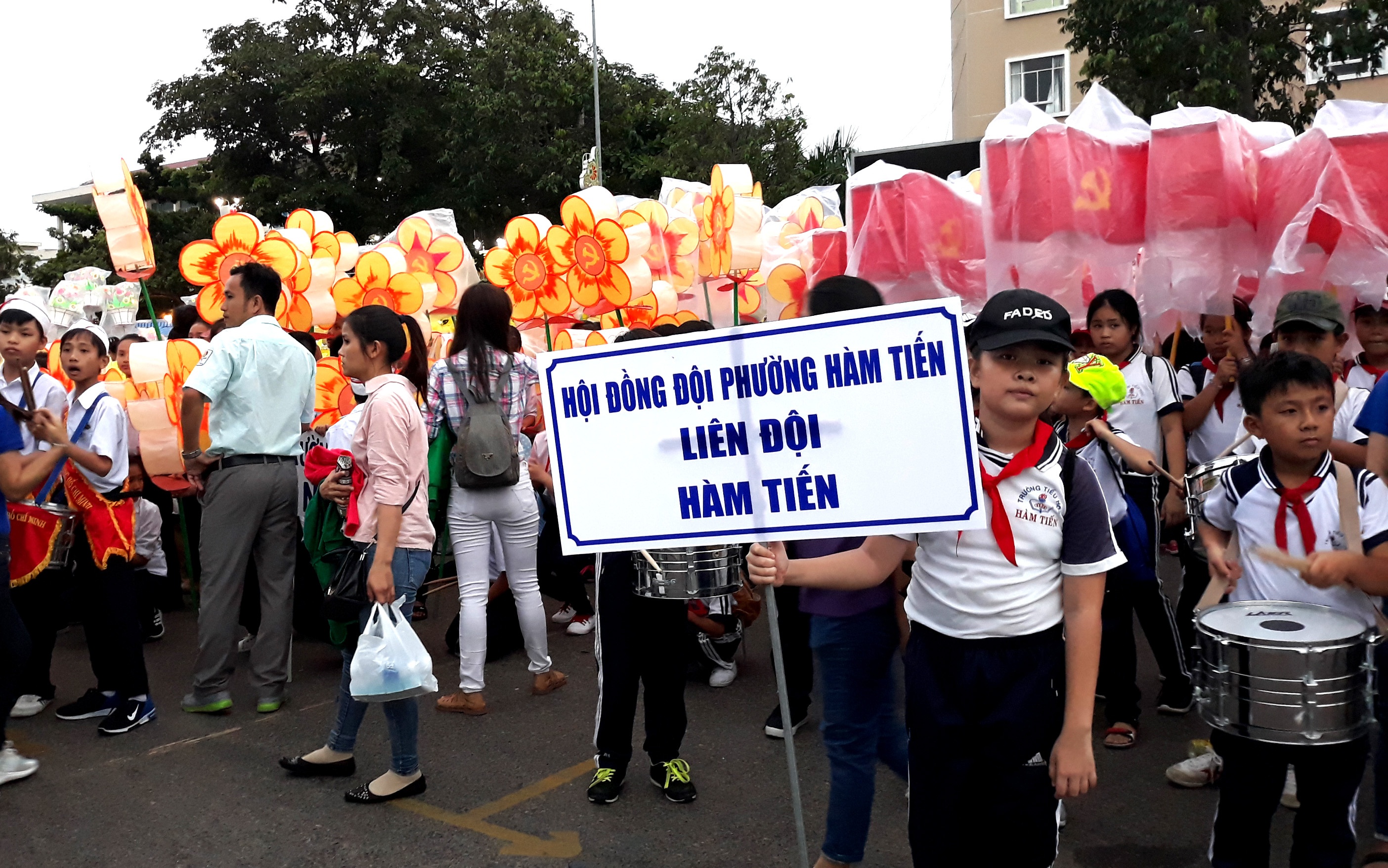 lễ hội trung thu lớn nhất việt nam ảnh 1 le hoi trung thu lon nhat viet nam anh 1