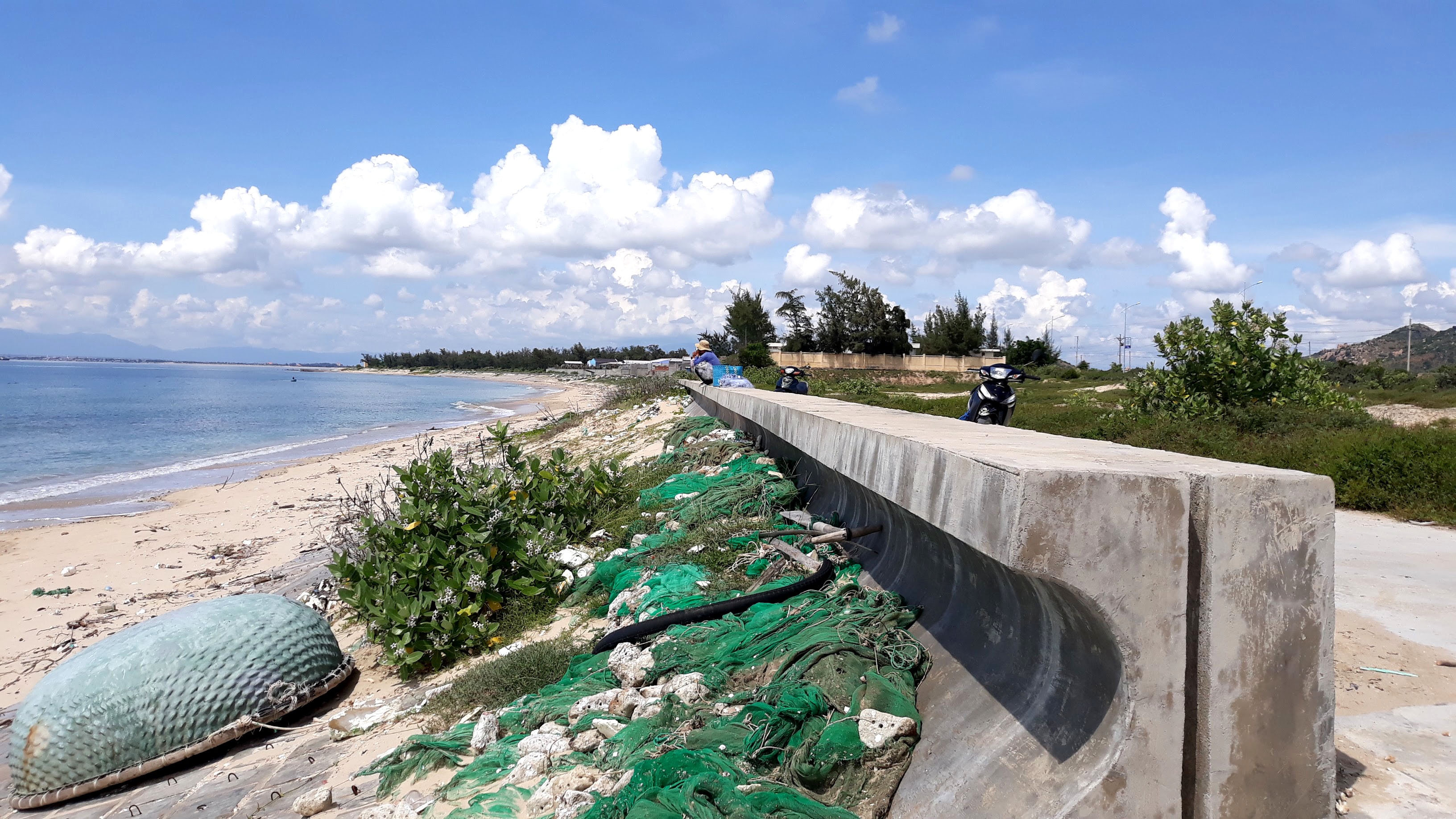 Bat 7 nghi pham trong nhom hiep dam tap the be gai 14 tuoi hinh anh