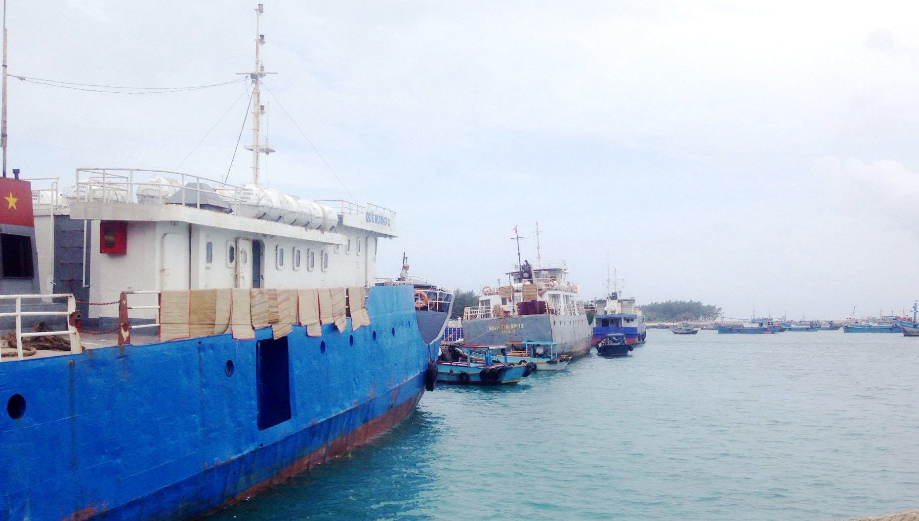 học sinh nghỉ học vì bão số 12 ảnh 2 hoc sinh nghi hoc vi bao so 12 anh 2