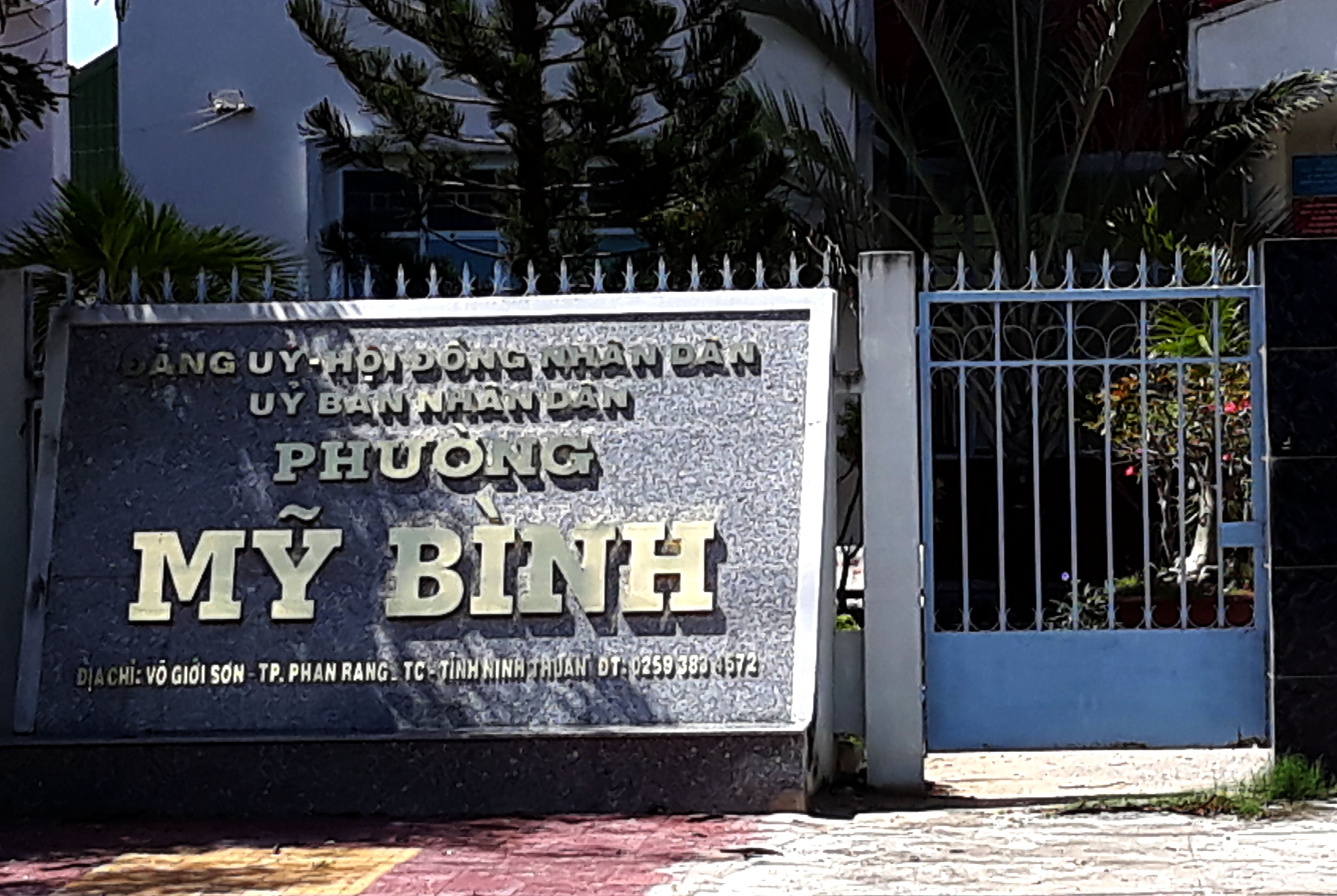 Cach chuc pho bi thu phuong de anh ruot chiem dat cong hinh anh