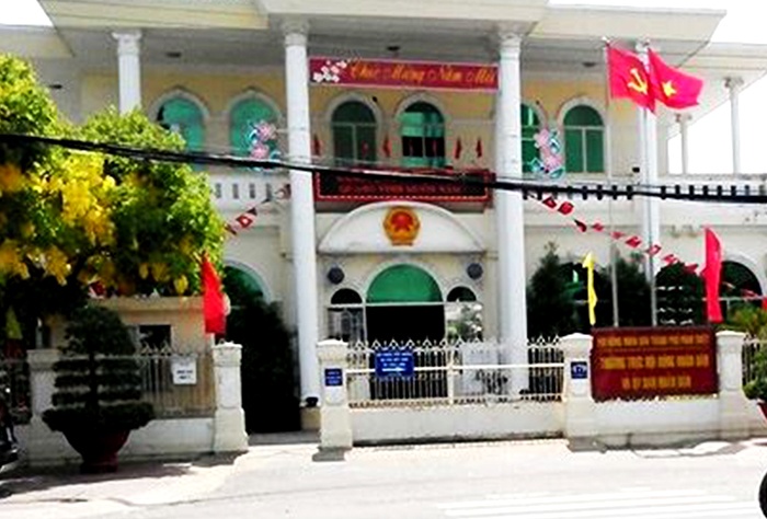 Ky luat nguyen Pho chu tich TP Phan Thiet giup cha mua dat uu dai hinh anh