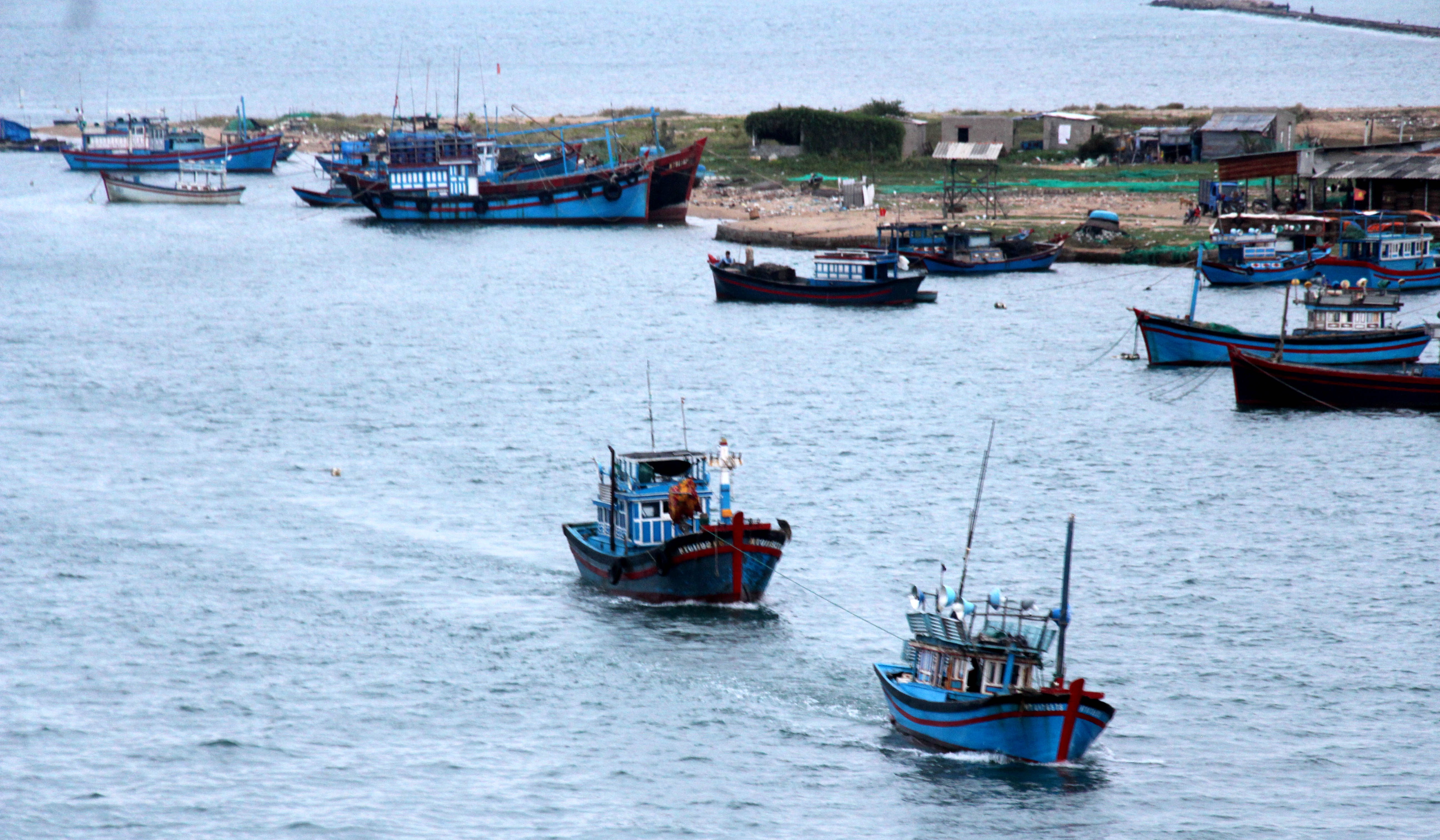 chuyến hàng cuối cùng trước bão số 14 ảnh 11 chuyen hang cuoi cung truoc bao so 14 anh 11