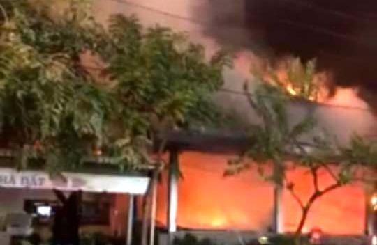 Chay quan ca phe chuyen choi nhac DJ o Phan Thiet hinh anh