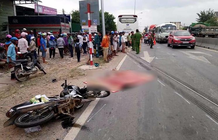 Me con nu sinh lop 12 tu vong sau va cham voi xe giuong nam hinh anh