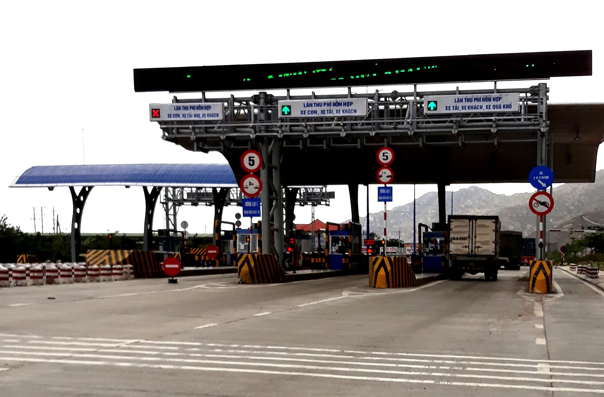 BOT Ca Na giam gia ve qua tram hinh anh