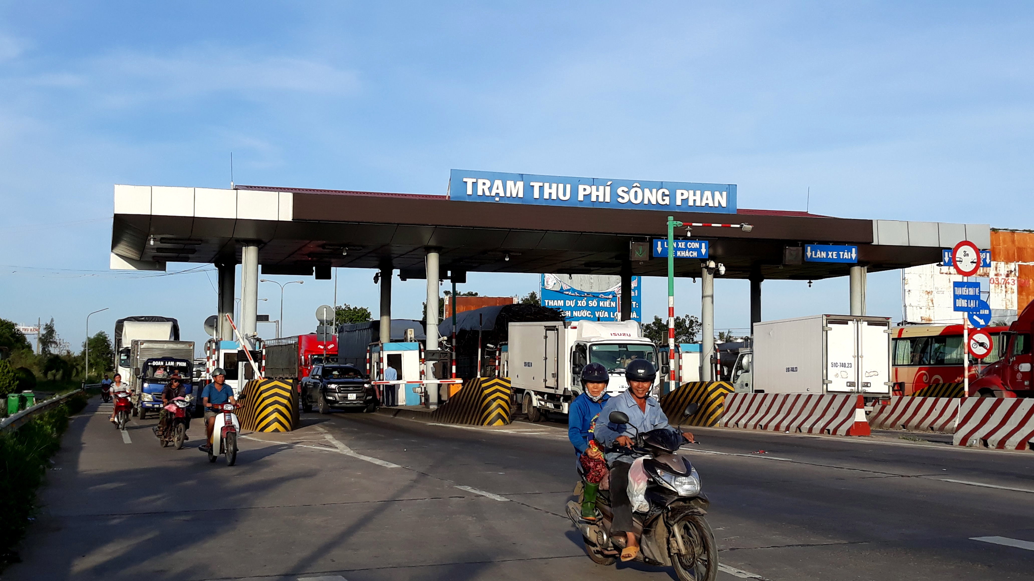 Binh Thuan gui cong van hoa toc, de nghi giam phi qua 2 tram BOT hinh anh