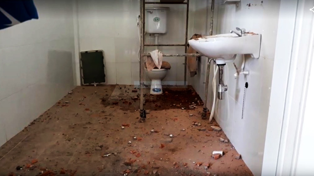 bệnh viện trăm tỷ xuống cấp ảnh 3 benh vien tram ty xuong cap anh 3