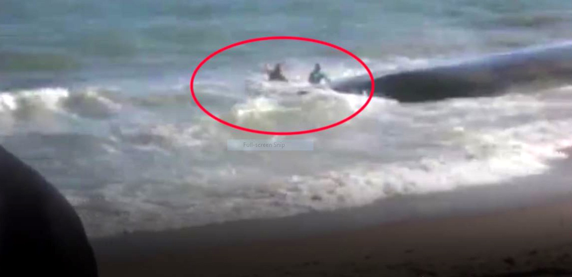 Hai du khach nuoc ngoai suyt chet duoi o Mui Ne hinh anh