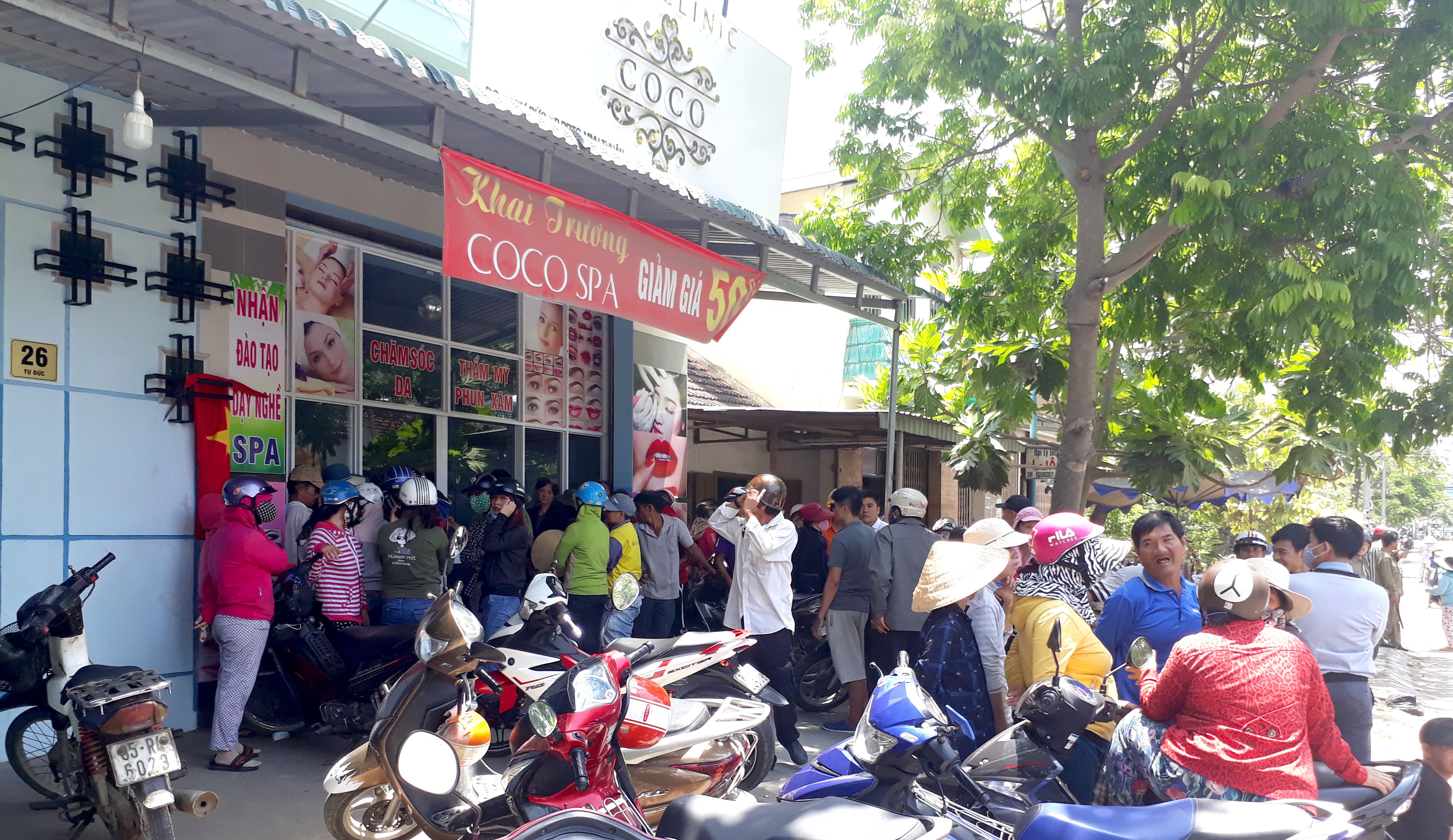 Nu chu tiem spa 28 tuoi tu vong bat thuong trong nha bep hinh anh