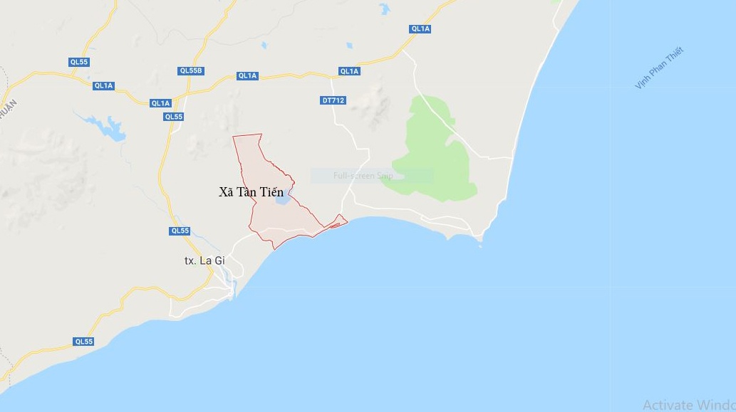 hai nhom thanh nien dung hung khi hon chien anh 2