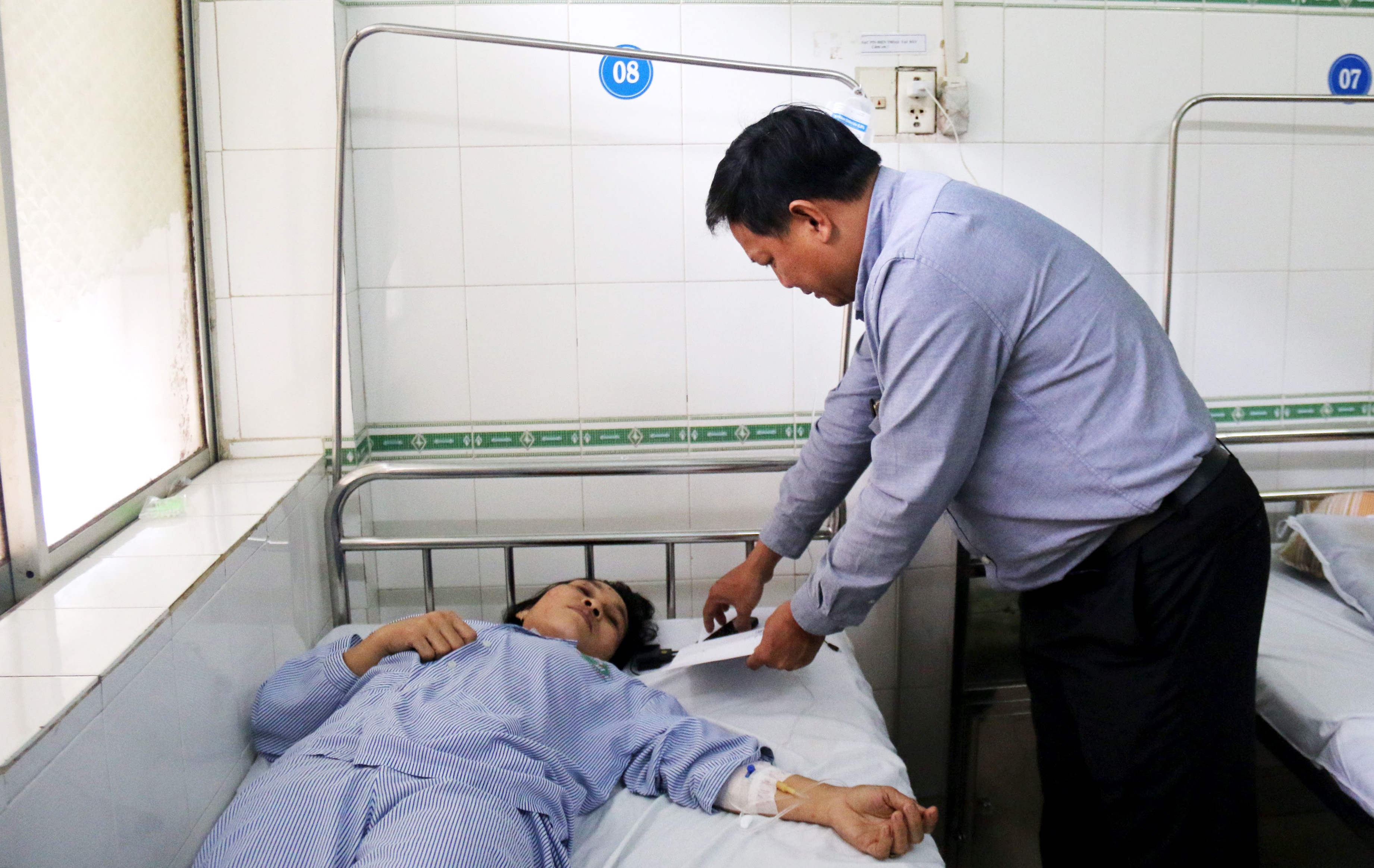 'Toi nghe tai xe la troi oi thi chiec xe bi lat' hinh anh