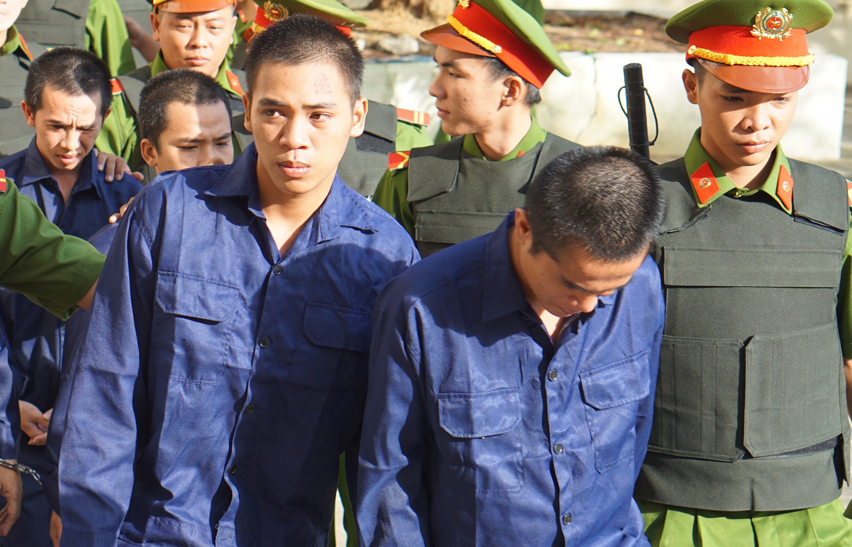 Xet xu 10 bi cao gay roi trat tu o Phan Ri Cua hinh anh