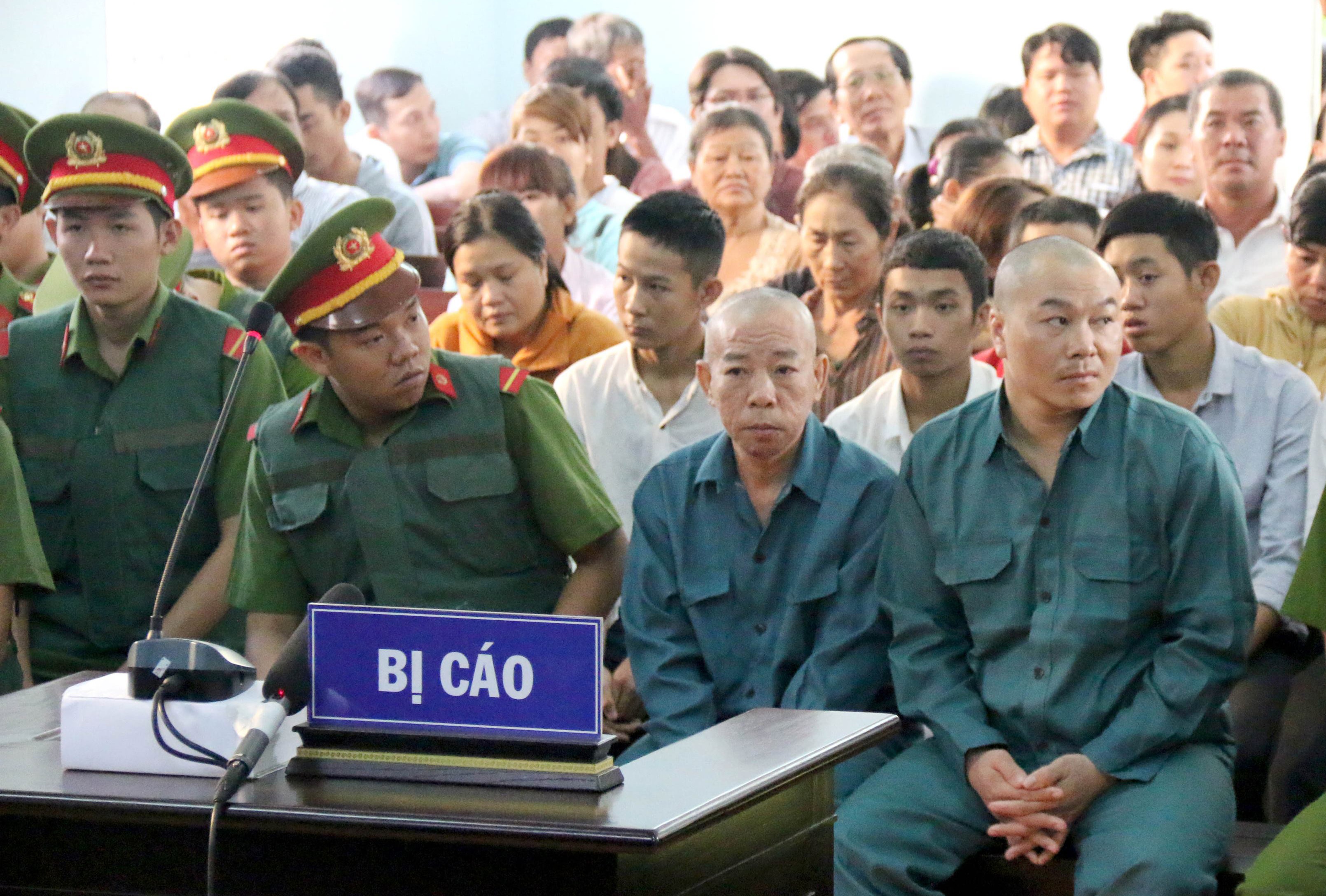 30 bị cáo gây rối ở bình thuận lãnh án ảnh 2 30 bi cao gay roi o binh thuan lanh an anh 2