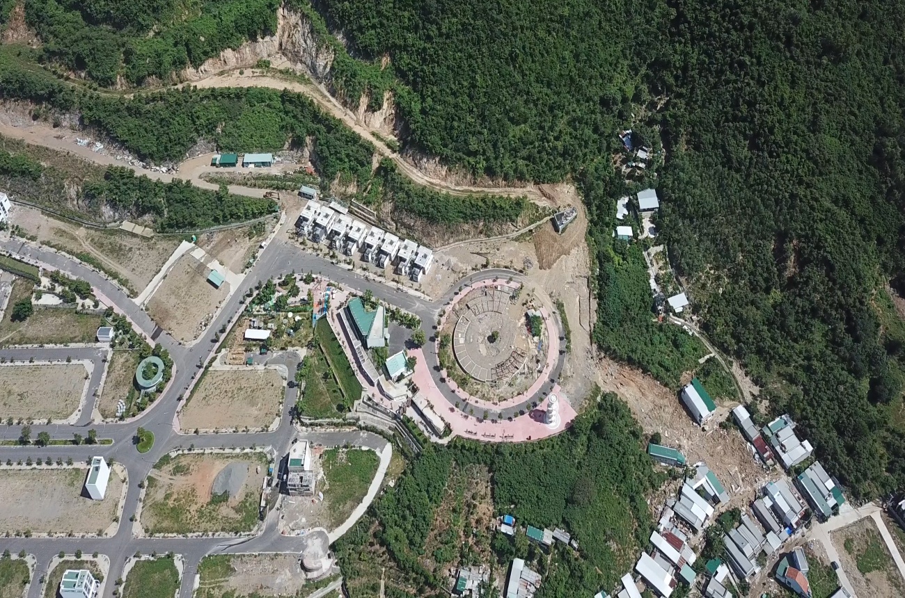 Du an dao nui lam ho boi khien 4 nguoi chet o Nha Trang hinh anh