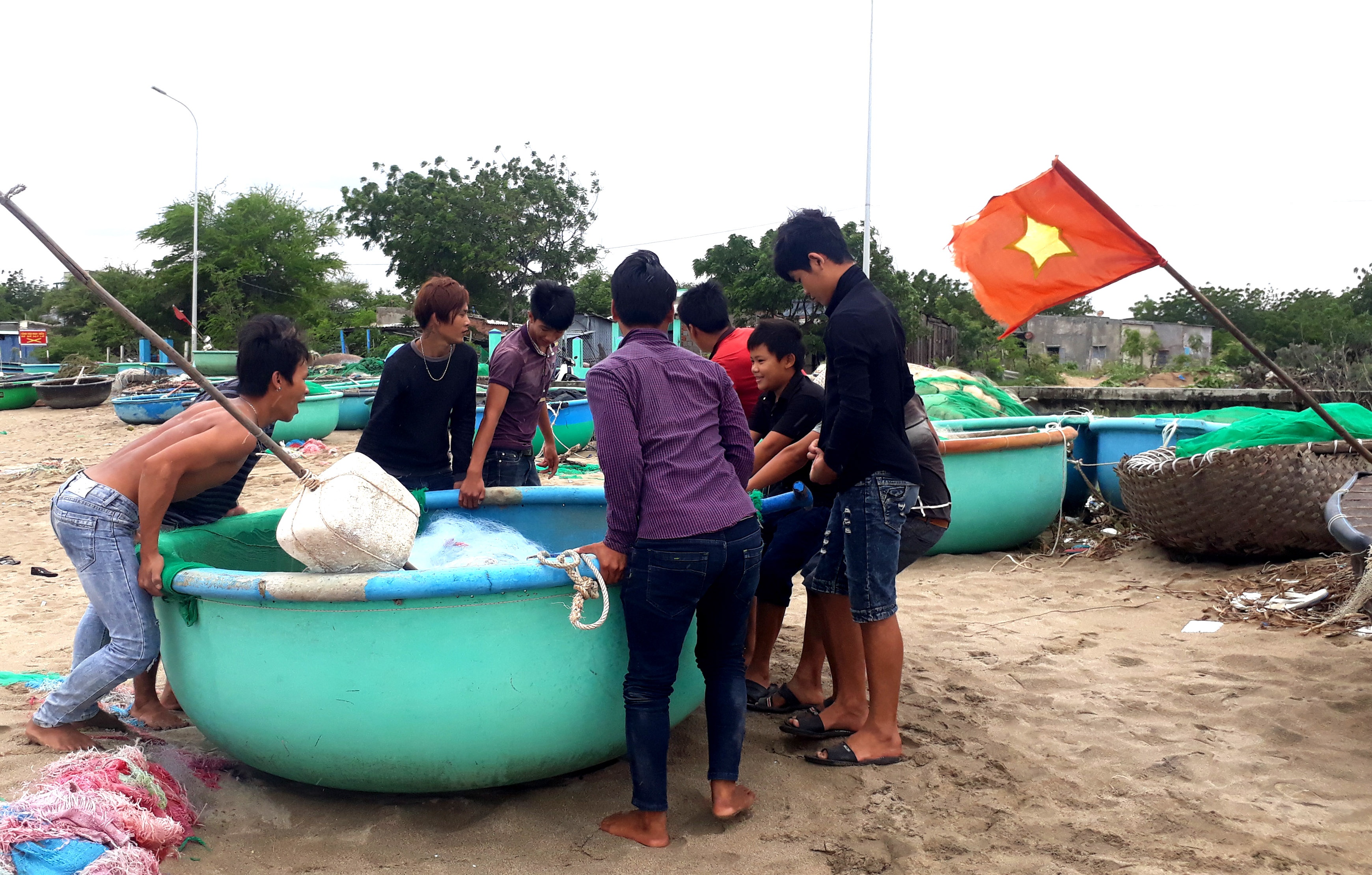 ninh thuận,  bình thuận sẵn sàng ứng phó bão số 9 ảnh 2 ninh thuan,  binh thuan san sang ung pho bao so 9 anh 2