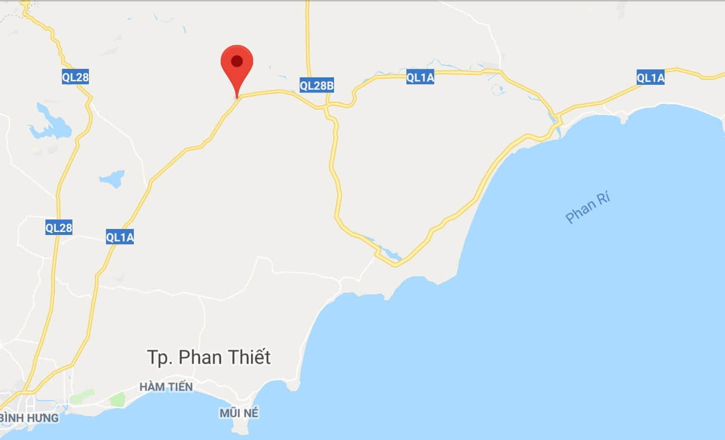 xe tải cháy khi đang chạy trên quốc lộ 1 ảnh 2 xe tai chay khi dang chay tren quoc lo 1 anh 2