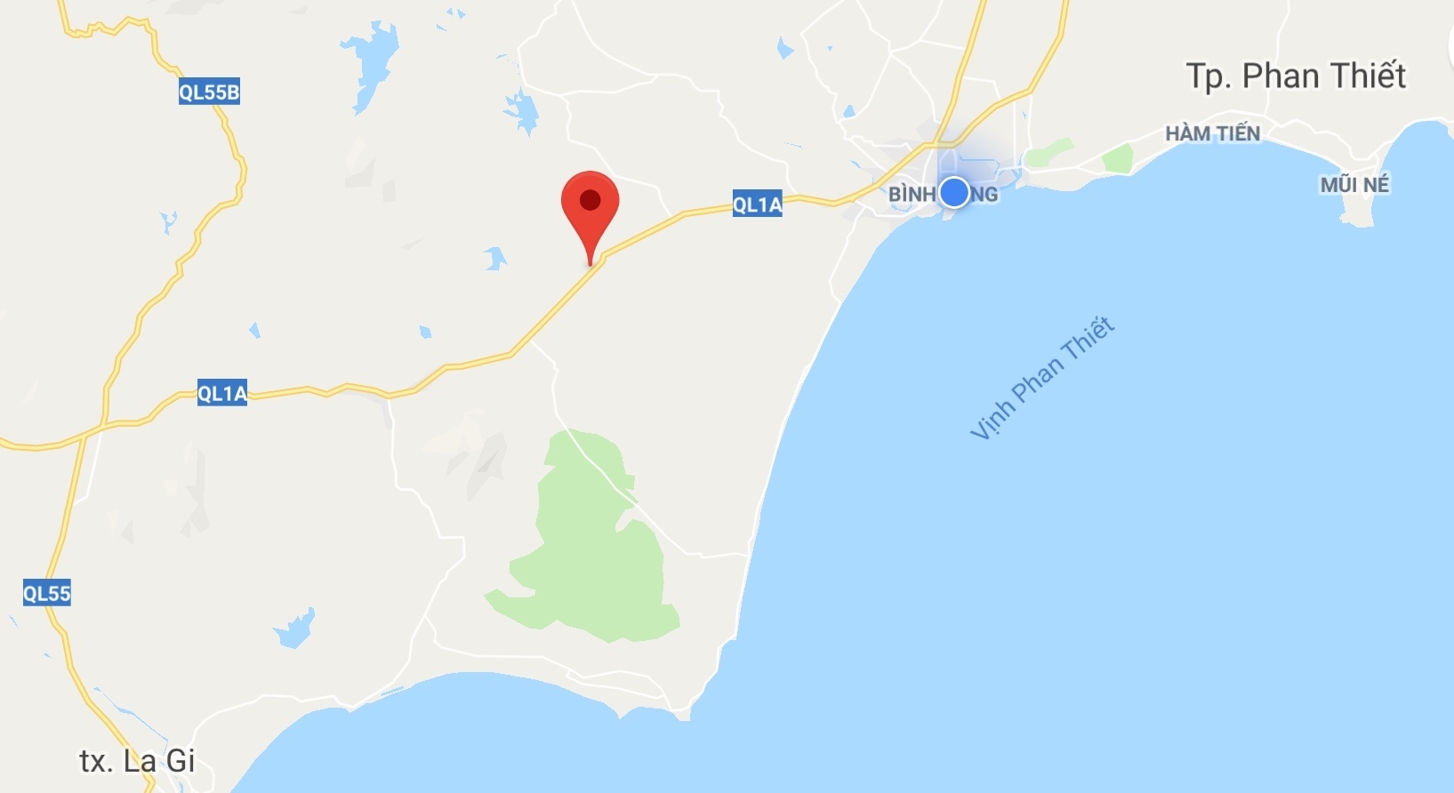 Xe may doi dau xe khach tren quoc lo 1 anh 2